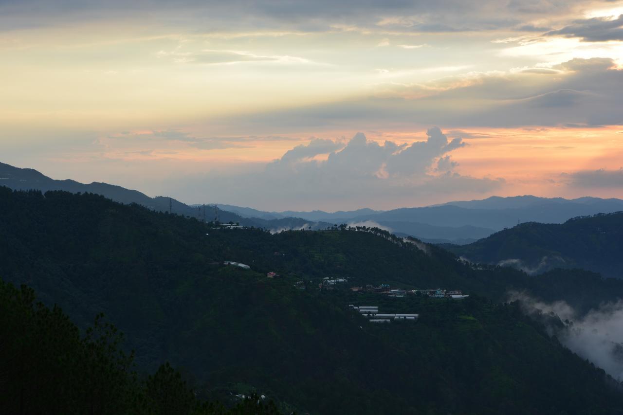 Ekant Retreat Resort Chail Exterior photo
